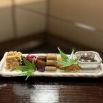 よし町 - 私が毎回米を2合所望するので、米のお友達をいただきましたwwwww