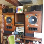 喫茶ポプラ - でかいスピーカー