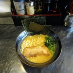 ゴル麺。 - 醤油豚骨ラーメン