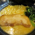 ゴル麺。 - 醤油豚骨ラーメン