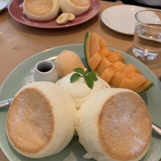 pancakecafe marigold_0