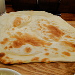 ガネーシャ - なんというナンの大きさ