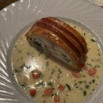 イヴォワール - イサキのパイ包み焼き シェリーヴィネガーソース