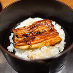 瞬 - うな丼ハーフ