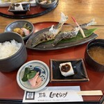 しゃくなげ  - こっちが塩焼き