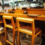 高良 - 店内（カウンター席）