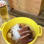 横浜漁港 - お通し(カツオのたたき)