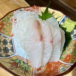 横浜漁港 - カンパチ刺し