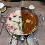 皇上吉祥 宮廷火鍋 - 