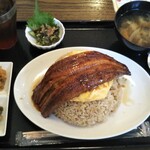 わ楽 - うなぎオムライス