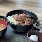 肉どんぶり専門店 丼の市まつ - 牛レアステーキ丼100g  1320円