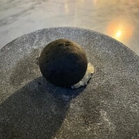 Oh.lala... - アミューズは炭の生地に包まれた鱈のすり身…だったっけな