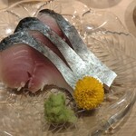 すしやのたい悟 - ゴマ鯖の軽い〆