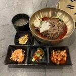 ラオン 焼肉 - ビビン冷麺