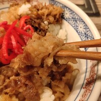 焼肉&手打ち冷麺 二郎 KANAYAMA - A5肉リフト