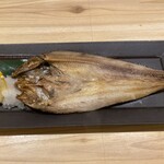 串と煮込みの元祖居酒屋 個室 門限やぶり - ホッケの塩焼き