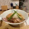 麺に光を