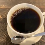 コーヒーとおやつの店 アンドモア - 次女は「ブレンドコーヒー・ホット」を！