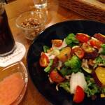 vegewest Cafe & WineBar - 