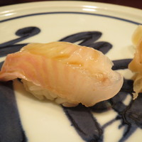 銀座 鮨 かねさか 本店 - 松皮鰈
