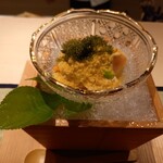 東桜 あんどう - 蝦夷馬糞雲丹と白桃のしらがけ