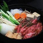 くろちく 万天 すき焼き・しゃぶしゃぶ - 旬の野菜を和牛肉と一緒にお楽しみください。