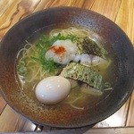 小豆島ラーメンHISHIO - 白壁そば