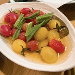 割烹 中むら - スルーツトマトとオクラの煮浸し