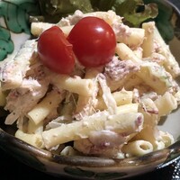 コンビーフ入りマカロニサラダ