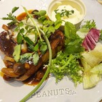 PEANUTS Cafe SUNNY SIDE kitchen - 