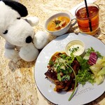 PEANUTS Cafe SUNNY SIDE kitchen - 