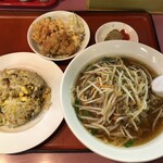 又来軒駅家本店 - 料理写真:もやしラーメンスペシャル