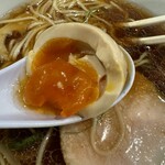 らーめんMAIKAGURA - 卵、最高レベル