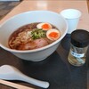 麺の下の力持ち
