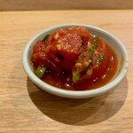 開運橋通 ふじ原 - トマトとニラのキムチ