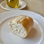 プロヴァンスの日曜日 - お昼のフルコース(\4,800) 焼き立てパン