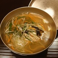 よし町 - お椀「ホロホロ鳥沢煮椀」