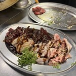 焼肉 ホルモン 坂上 裏なんば - 