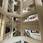 Fiat Caffè 500 - Lingotto 工場の螺旋式搬送路