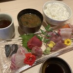 喰い切り鮨 のぶ - 刺身定食\1,000