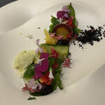 プレゼンテ スギ - Sugi畑をお皿に乗せて　自家製のお野菜、色んなお味が散りばめられて口の中で花火大会、宇宙一美味しいサラダ