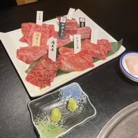 焼肉専科 肉の切り方 日本橋本店 - 