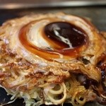 鶴橋風月 - ぶた玉 モダン焼き 1010円。