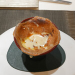 エクアトゥール - フカヒレのオニオングラタンスープ、賀茂なす、エポワスを上に