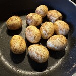黄金飯店 - 黄金たまご(マサラエッグ)1個=100円 数量限定 