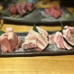 極み焼肉ホルモン 清司 - 