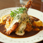 Charm - エビフライ乗せデミオムライス