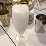 アムリタ インド料理とダルバート - ラッシーだよ