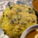 アムリタ インド料理とダルバート - レモンライスにモールぶっかけだよ