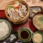 慶雲 - 【'24.7】豚ロース蒸し野菜定食　1300えん